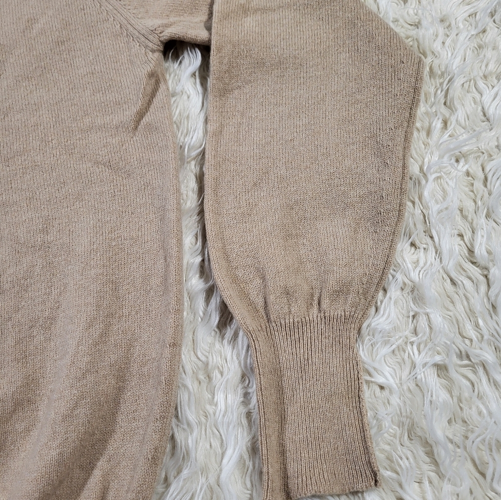 J. McInerney, Ltd. Lambswool V-Neck Sweater Made in Hawick Scotland Size 46 - Picture 13 of 15